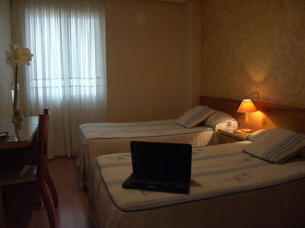 Hotel Melida Ostatua Ermua Pokój zdjęcie